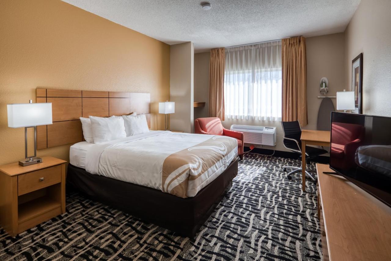 Quality Inn & Suites Springfield Southwest Near I-72 Extérieur photo