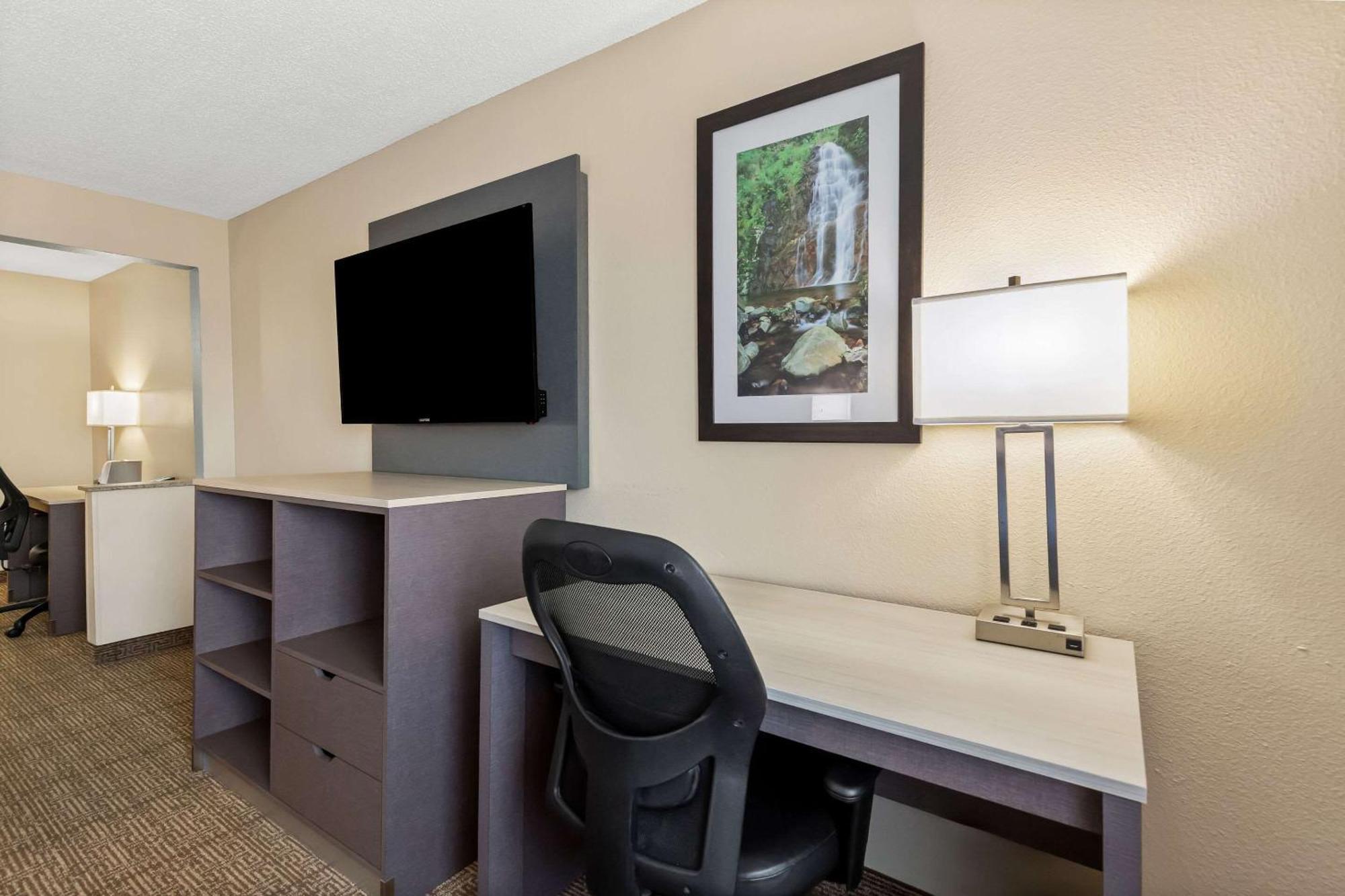 Quality Inn & Suites Springfield Southwest Near I-72 Extérieur photo