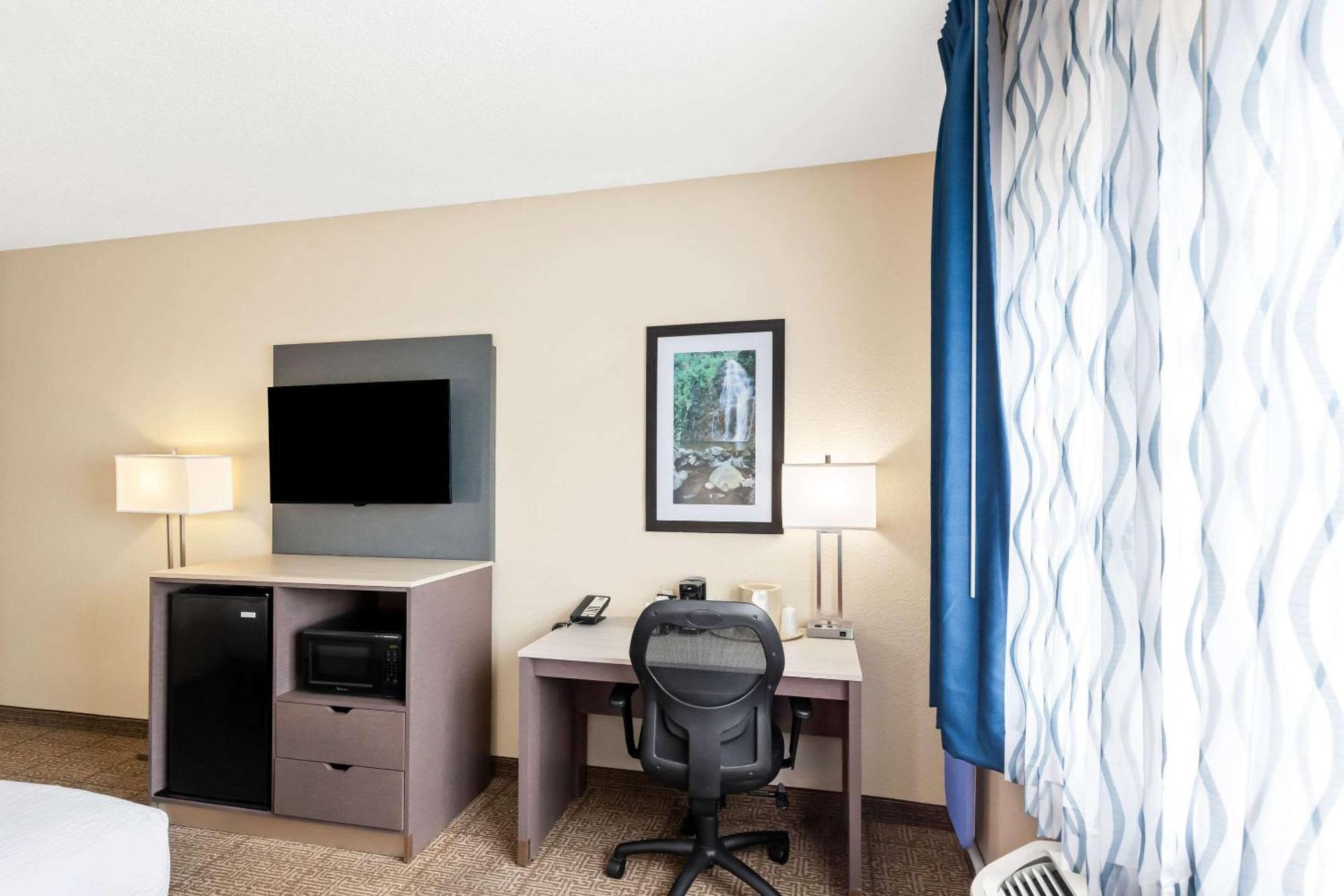 Quality Inn & Suites Springfield Southwest Near I-72 Extérieur photo