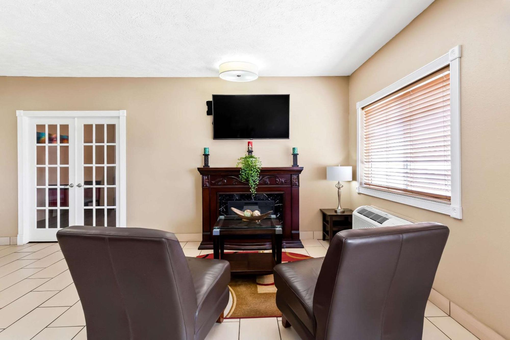 Quality Inn & Suites Springfield Southwest Near I-72 Extérieur photo